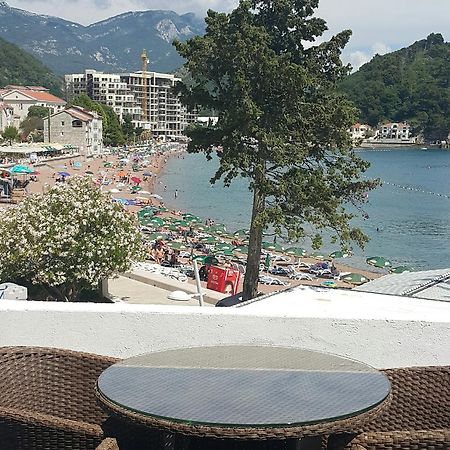 Apartments Mtv Петровац Экстерьер фото