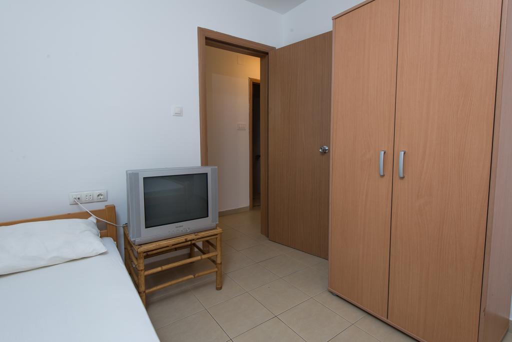 Apartments Mtv Петровац Экстерьер фото